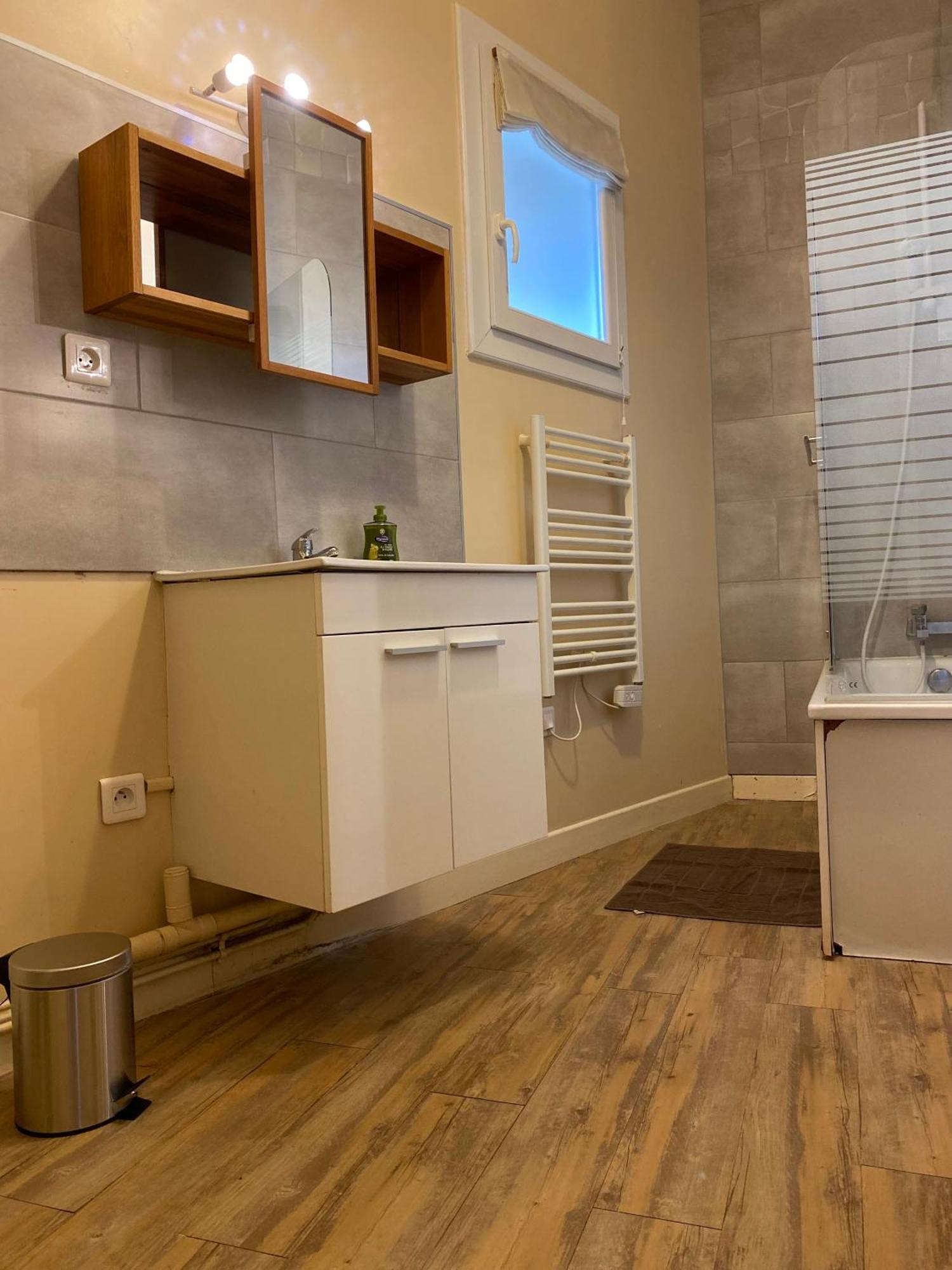Appartement Coeur Centre Ville Noyon Ngoại thất bức ảnh